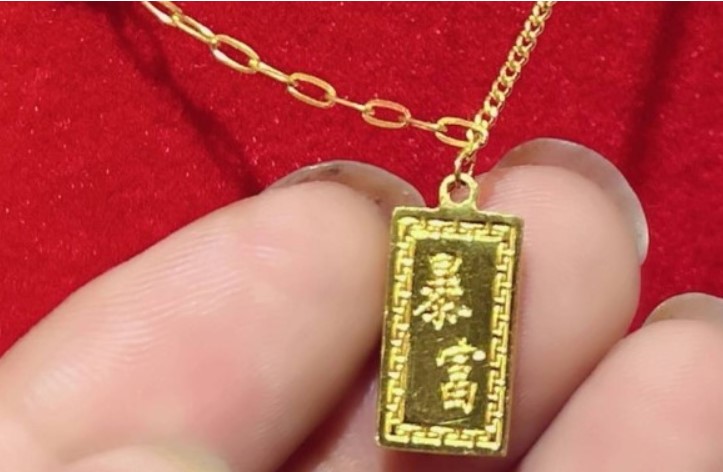 Người giàu không bao giờ tiêu tiền vào 3 thứ này, trong khi người nghèo thì ngược lại!