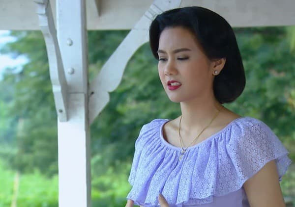 Anh trai bất ngờ đưa một cô gái xinh đẹp về chơi nhà khiến tất cả hoảng hốt đổ dồn ánh mắt về phía chị dâu