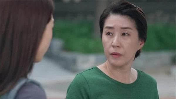 Ngày đầu về làm dâu đã không thấy chị giúp việc đâu, thấy lạ tôi hỏi chị dâu và điếng người với câu trả lời nhận được