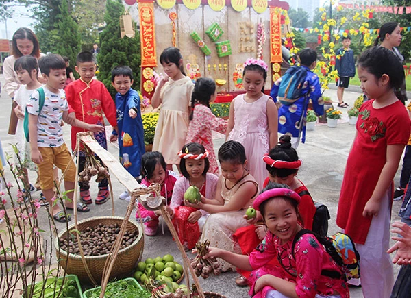 Phiên chợ ngày Tết tại Bảo tàng Đà Nẵng.