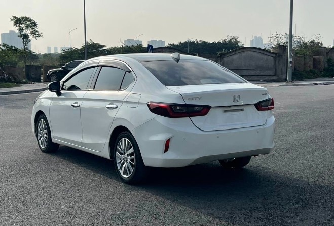 Bất ngờ giá chào bán của Honda City cũ sau 3 năm lăn bánh