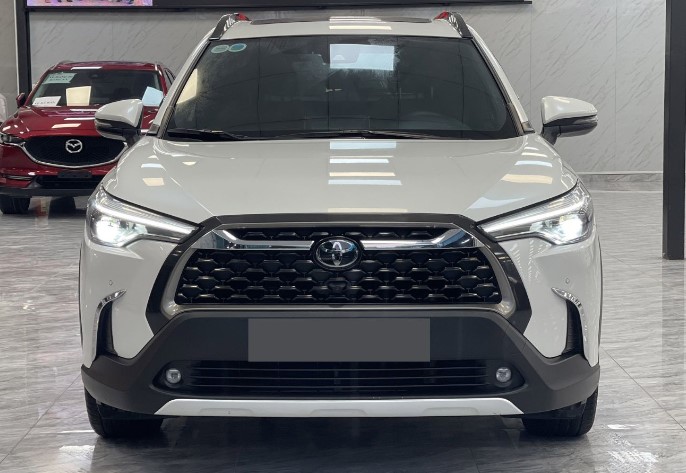 Ngỡ ngàng giá bán của Toyota Corolla Cross cũ sau 1 năm lăn bánh