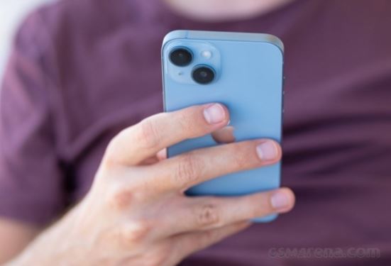 iPhone 15 mới quá xuất sắc kéo giá iPhone 14 tụt dốc không phanh, mất giá nhanh nhất lịch sử