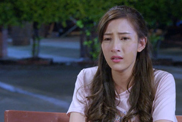 Hí hửng mang biếu mẹ chồng 20 triệu, đến cửa nghe được câu nói của bà, tôi liền quay lưng về phòng ngay lập tức