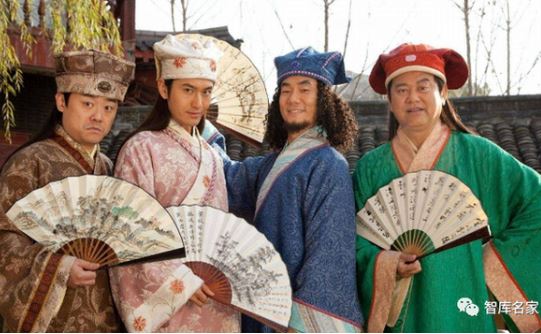 &#x27;T&#xFA; t&#xE0;i&#x27; th&#x1EDD;i x&#x1B0;a t&#x1B0;&#x1A1;ng &#x111;&#x1B0;&#x1A1;ng v&#x1EDB;i tr&#xEC;nh &#x111;&#x1ED9; h&#x1ECD;c v&#x1EA5;n n&#xE0;o &#x1EDF; th&#x1EDD;i hi&#x1EC7;n &#x111;&#x1EA1;i? S&#x1EF1; th&#x1EAD;t khi&#x1EBF;n h&#x1EAD;u th&#x1EBF; gi&#x1EAD;t m&#xEC;nh kh&#xF4;ng tin