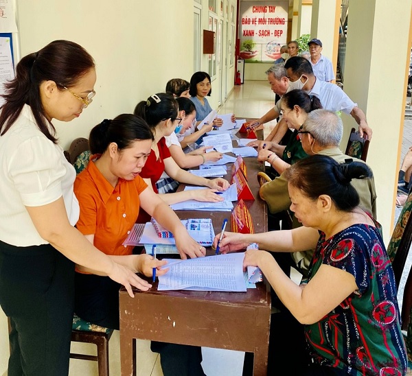 Đề xuất nâng mức trợ cấp an sinh trong bối cảnh cải cách tiền lương