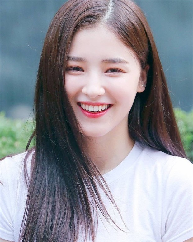 Cô gái đẹp nhất thế giới 2023 trong những lần đến Việt Nam ảnh 22