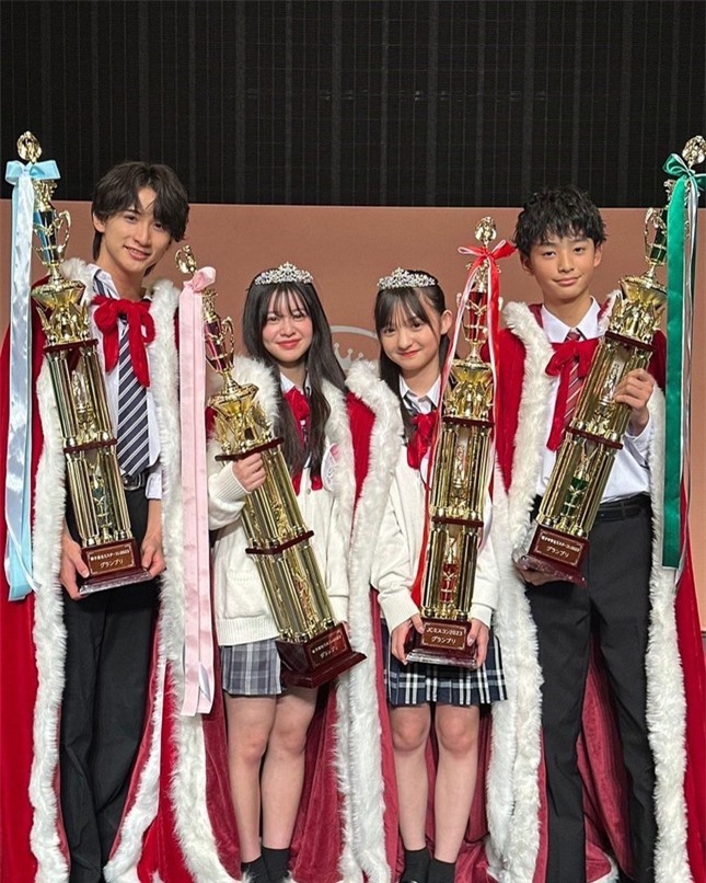 Vẻ đẹp của nữ sinh trung học 16 tuổi dễ thương nhất Nhật Bản ảnh 4