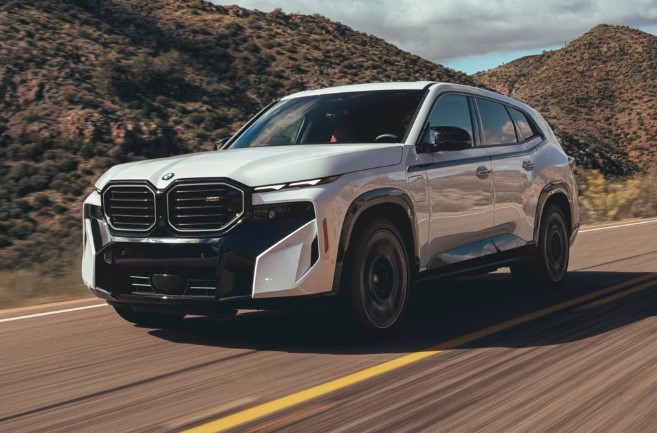 BMW vượt mặt Mercedes-Benz và Audi trong năm 2023