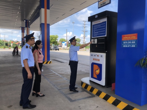 Yêu cầu doanh nghiệp đầu mối báo cáo về hệ thống phân phối xăng dầu