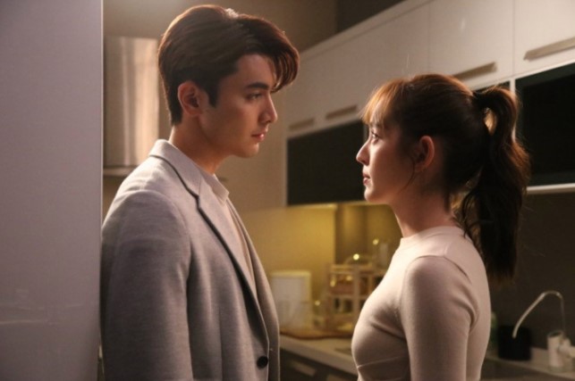 Ly hôn 7 tháng thì vợ cũ sinh con, người đàn ông vui mừng đến nhận và chết lặng vì sự thật sau đó