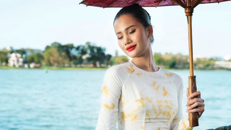 Á hậu Miss Universe Vietnam 2023 Hương Ly đảm nhận vị trí vedette show thời trang