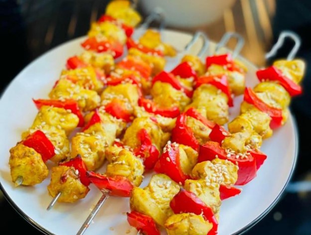 Thịt ức gà chế biến theo cách này vừa mềm, lại thơm, chị em đang giảm cân đừng bỏ qua