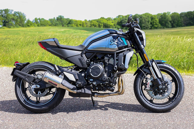 Top 10 môtô 700 phân khối tốt nhất năm 2024