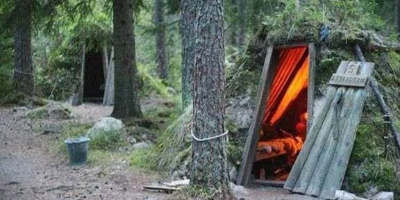 Khách sạn 'xấu' nhất thế giới, nhìn từ xa chẳng khác gì 'nấm mồ', du khách ở lại chẳng muốn rời