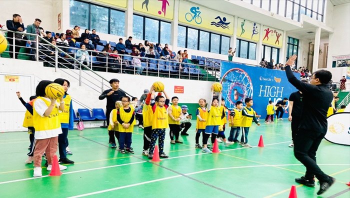 650 học sinh tham gia ngày hội bóng rổ High Hoop tại Hà Nội