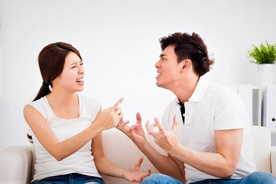 Vợ nịnh nọt xin tôi để cô ấy đứng tên căn nhà thứ hai, ba năm sau chúng tôi quyết định ly hôn cũng chỉ vì căn nhà ấy