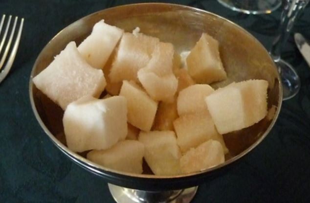 Cá mập thối, đặc sản 'khó ngửi nhất thế giới' nhưng nhiều người vẫn thích mê