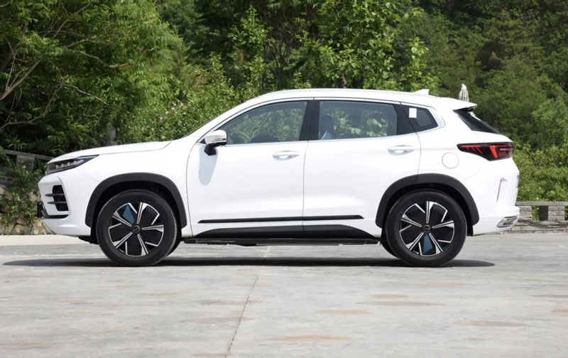 SUV công suất 326 mã lực, tiêu thụ 1,76 lít xăng/100 km, giá hơn 550 triệu, cạnh tranh với Mazda CX-5