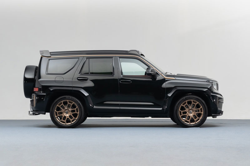 CLIP: Đối thủ siêu ngầu của Toyota Land Cruiser với công suất 523 mã lực, giá hơn 1,6 tỷ đồng