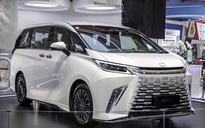 Lexus LM 2024 nhận đặt cọc tại Việt Nam, dự sẽ ra mắt ngay năm nay?