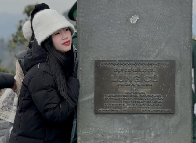 "Đứa con của thần gió" Thanh Nhã khoe ảnh đi du lịch, nhan sắc có khác khi thi đấu trên sân?