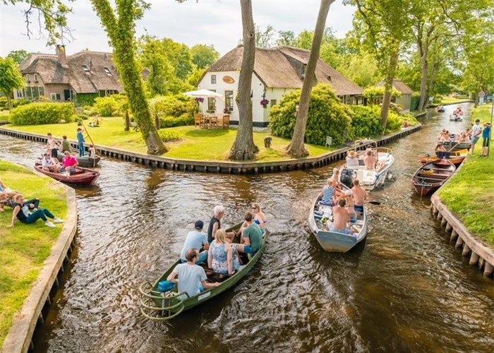 Giethoorn - ngôi làng đẹp như bức tranh thủy mặc 3