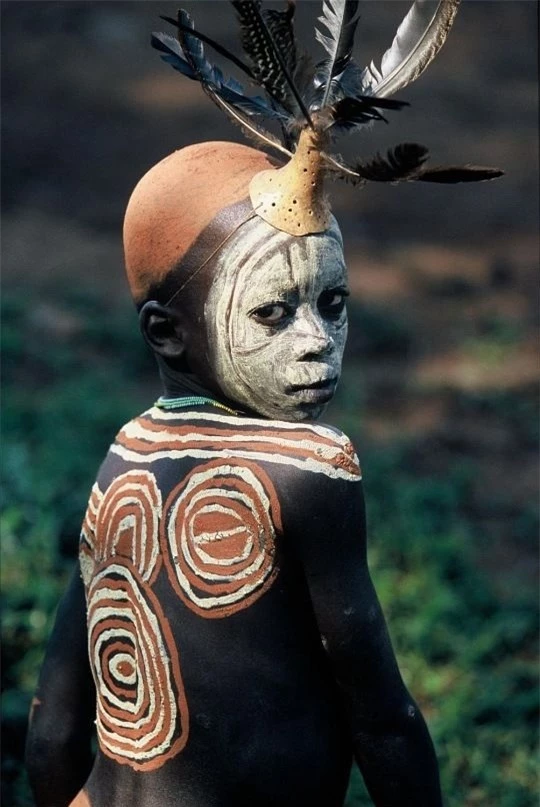 Nghệ thuật tô vẽ độc đáo của thổ dân châu Phi 6