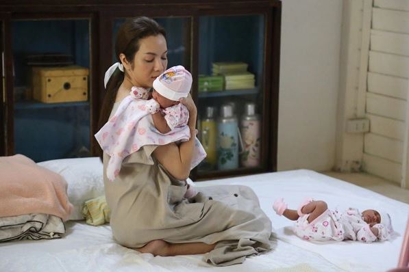 Vợ đẻ được cặp sinh đôi đẹp như tranh vẽ, chồng tôi vẫn nổi cơn ghen tuông và đòi đi khám ADN chỉ vì một lời đồn