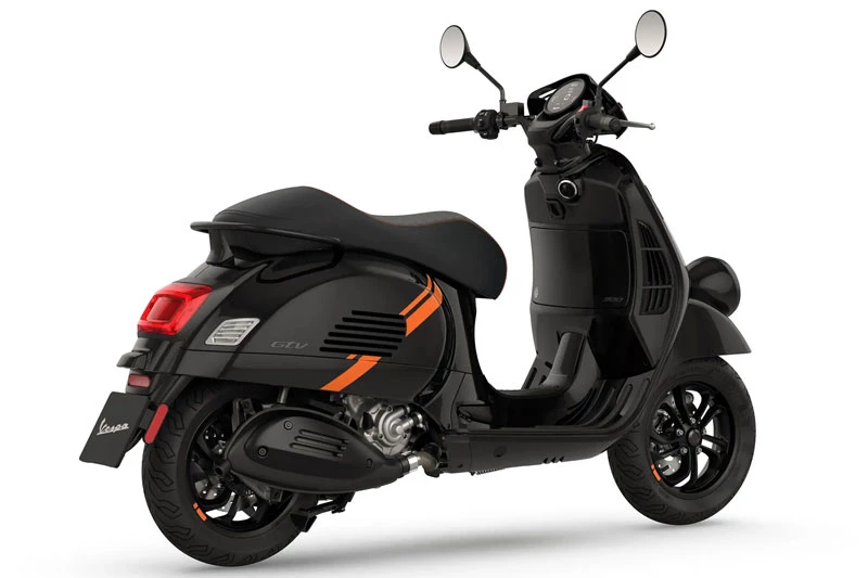 Vespa GTV 300 2024.