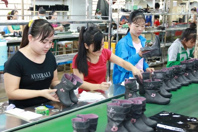 Chính sách BHXH, lương hưu năm 2024 cán bộ, công chức, người lao động cần biết