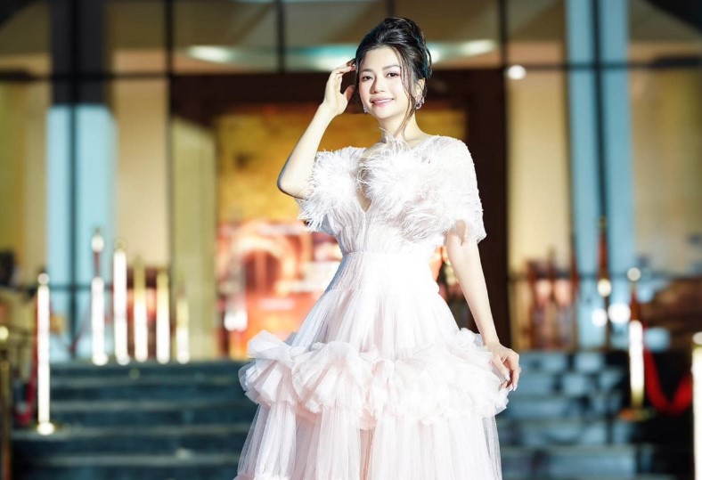 Ngắm nét dịu dàng của diễn viên Kiều Anh