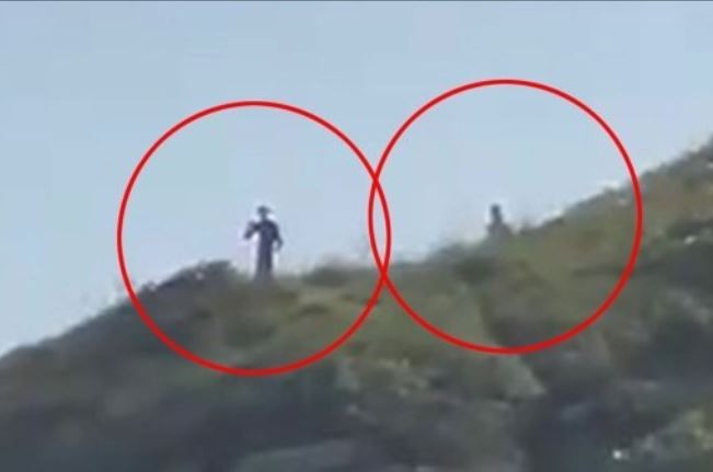 Lộ diện 'người ngoài hành tinh' cao 3m, lang thang trên đỉnh đồi ở Brazil hồi đầu năm mới