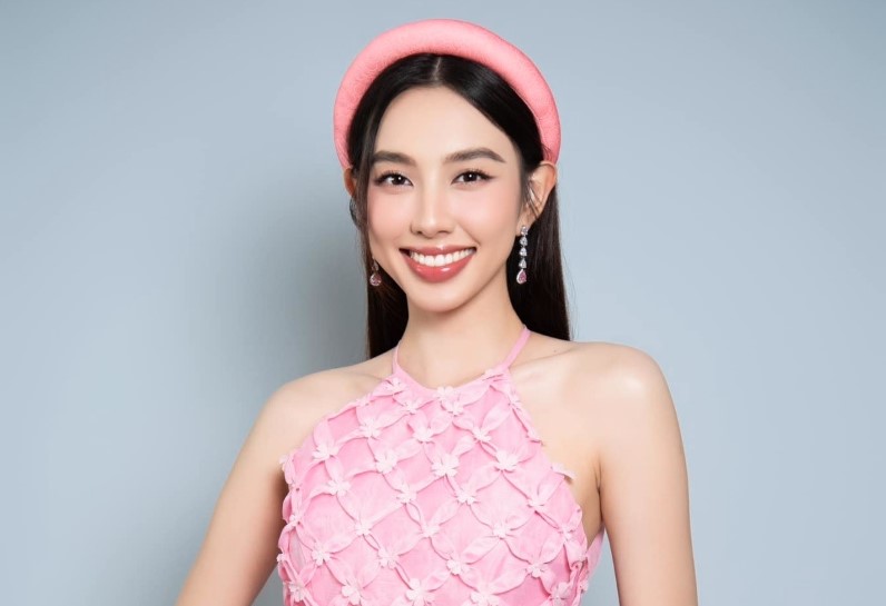 Dàn Hoa hậu, Á hậu Việt khoe nét xinh đẹp cùng mẫu áo dài đậm sắc Xuân