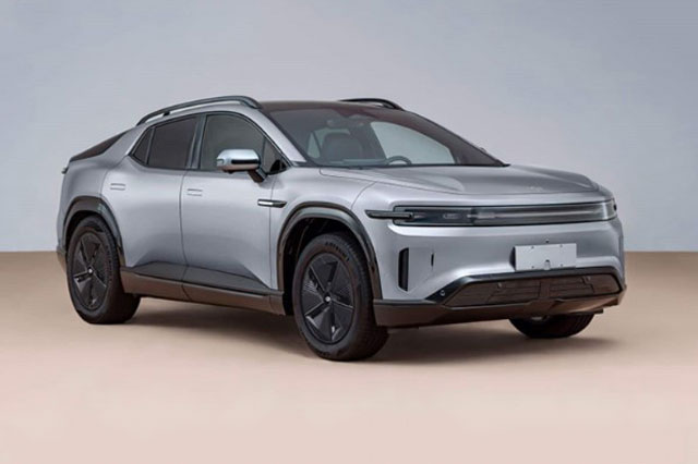 'Ông trùm' xe tải tại Việt Nam trình làng mẫu SUV có khả năng 'biến hình' thành bán tải, sở hữu công nghệ vệ tinh phủ sóng toàn cầu