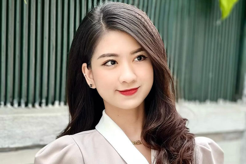 Nhan sắc 'như hoa như ngọc' của hot girl truyền hình người Nghệ An gây 'bão' mạng xã hội