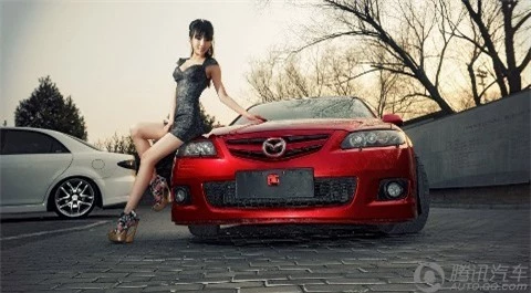 Thiếu nữ xinh đẹp bên xế hộp Mazda ảnh 5
