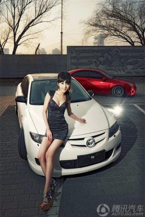 Thiếu nữ xinh đẹp bên xế hộp Mazda ảnh 9