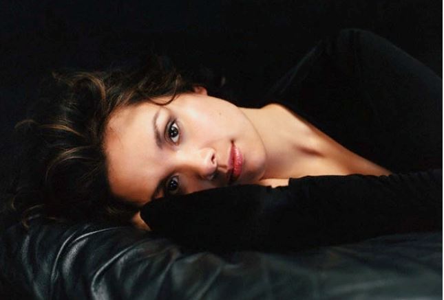 Sau 4 năm âm thầm giúp đỡ, bỗng nhiên tôi nhận được lời cầu hôn từ một cậu trai trẻ khiến tôi vừa sốc vừa choáng lại lúng túng vô kể