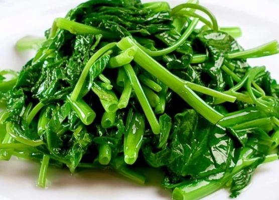 Cách luộc rau muống xanh ngắt? 90% bà nội trợ không biết những mẹo nhỏ này bảo sao rau vừa vàng vừa mất dinh dưỡng