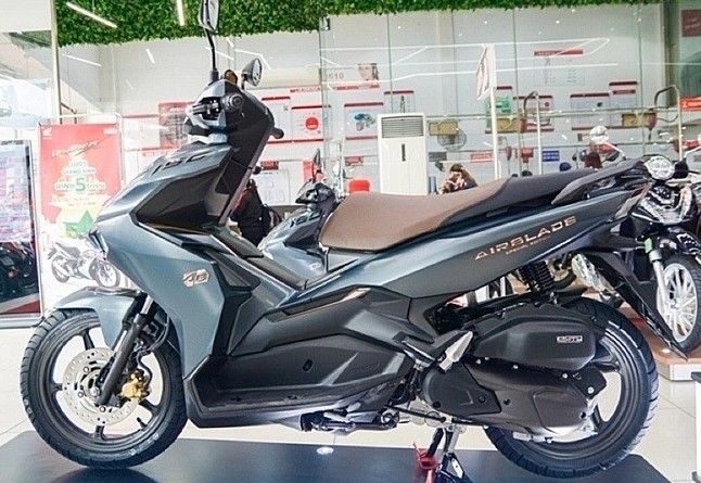 Giá xe máy Honda đồng loạt giảm sâu: Cả Air Blade, Vision, SH và Winner X đều rẻ không thể tin nổi