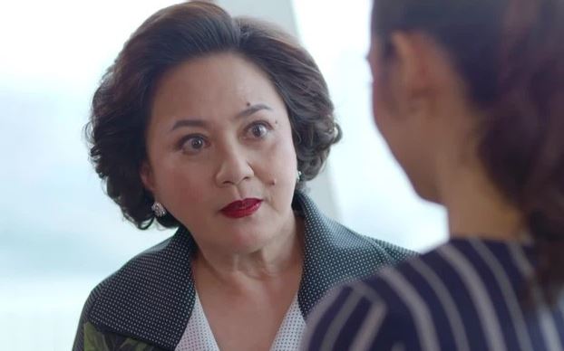 Mẹ chồng đòi 3 triệu tiền phụng dưỡng, tôi uất ức và rồi phải bật khóc khi cuốn sổ tiết kiệm rơi ra từ chiếc gối cũ mèm