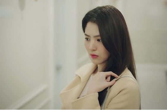 Mẹ chồng hẹn kết thông gia với bạn cũ nhưng không thành, tôi chỉ nói duy nhất một câu khiến bà sợ không dám kêu tiếc 'con dâu hụt' nữa