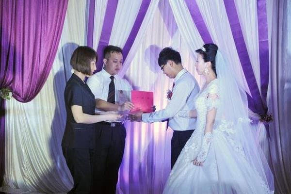 Không lâu sau khi con gái tôi tự tử, con rể đã kết hôn với nhân tình khác, tôi đã làm 'điều này' trong đám cưới và các vị khách nói rằng tôi đã làm rất tốt