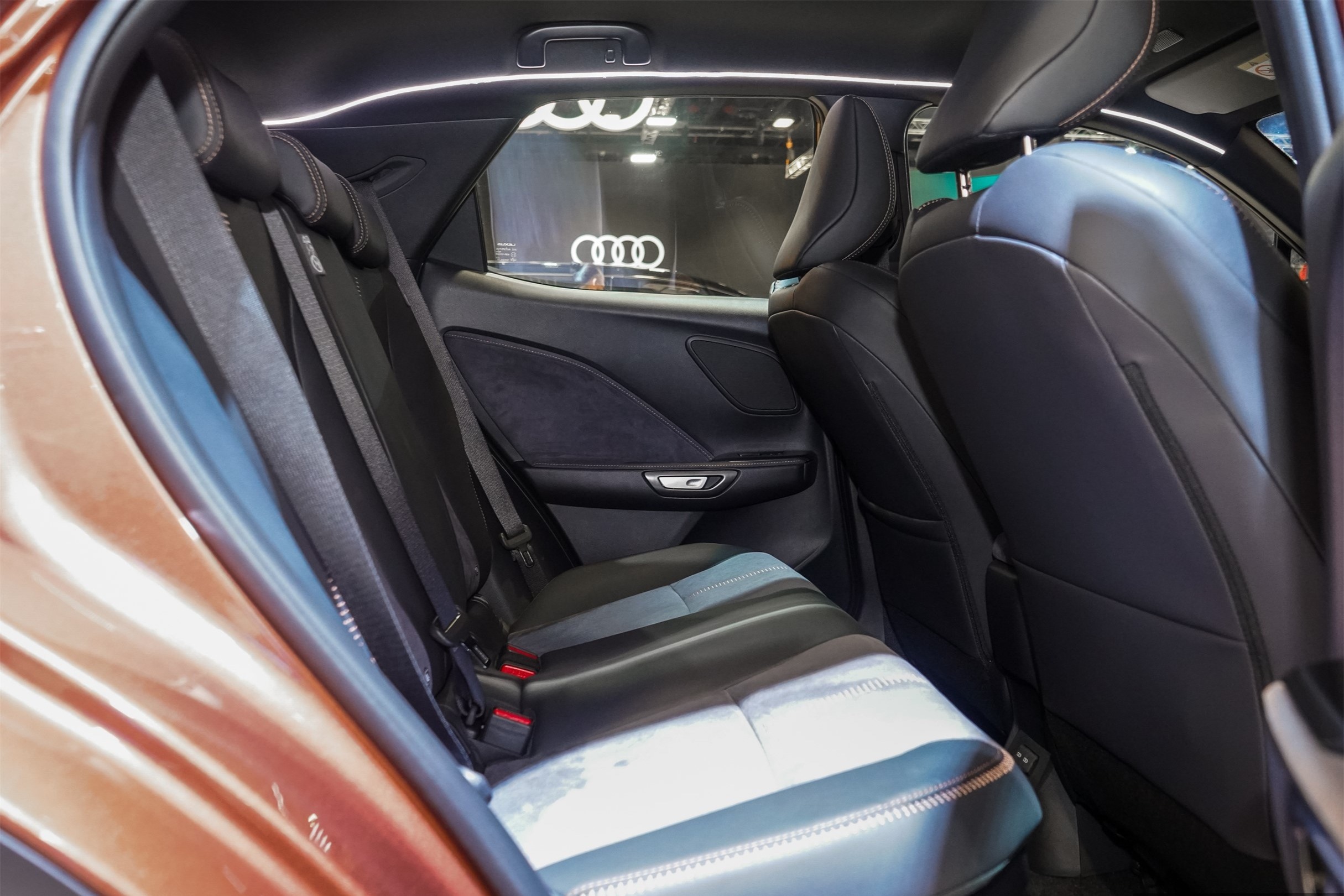 Lexus LBX ra mắt ảnh 8 Lexus LBX ra mat anh 8