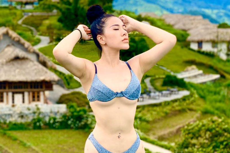 Nữ giáo viên tiếng Anh sở hữu thân hình gợi cảm, khuôn mặt xinh như hot girl