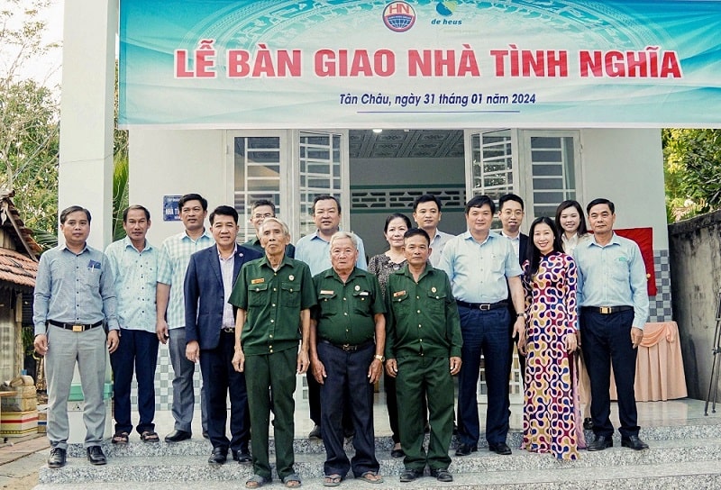 Liên doanh DHN mang Tết ấm đến các hoàn cảnh khó khăn