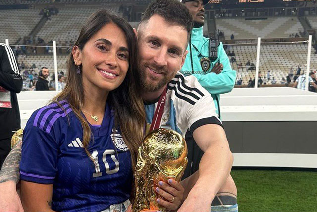 Những ngôi sao bóng đá lừng danh vẫn 'sợ vợ', nghe lời răm rắp: Có cả Beckham, Messi