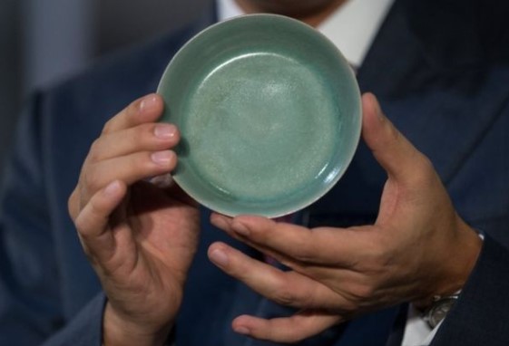 Thông tin về chiếc bát đắt nhất thế giới trị giá 857 tỷ đồng: Có hình bông hoa với đường kính 13cm