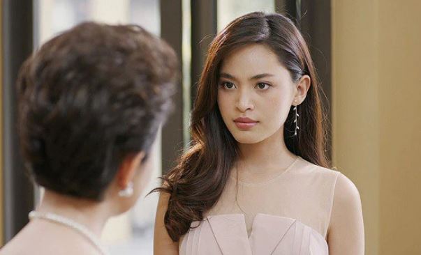 Mẹ chồng kênh kiệu nói sẽ 'bố thí' cho cháu về thăm bà khi gặp lại dâu cũ, chị vợ nhẹ nhàng đáp trả 1 câu khiến bà tối mặt